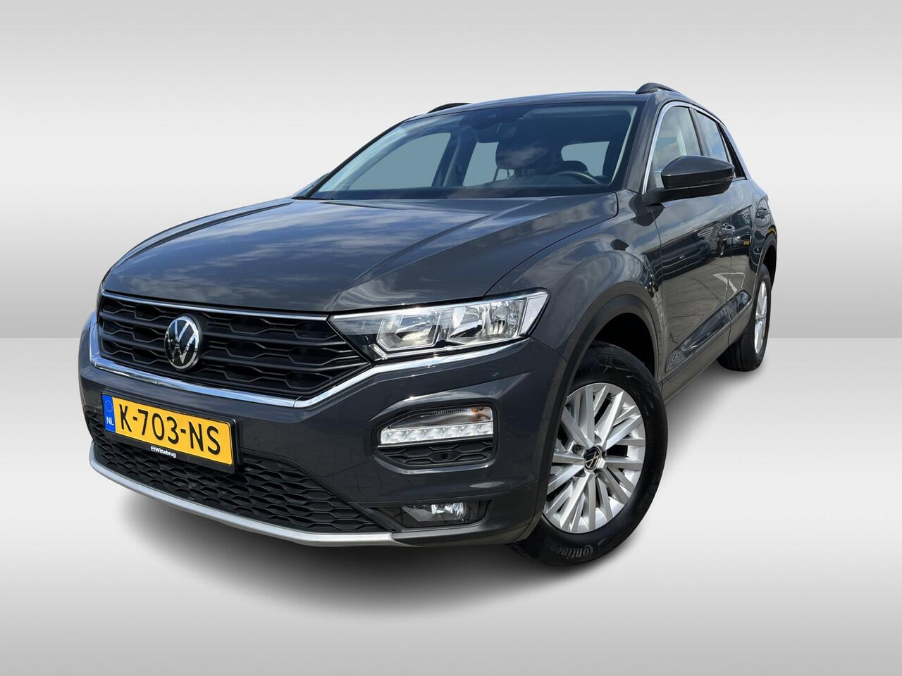 Volkswagen T-Roc 1.0 TSI 110pk Style Parkeersensoren / airco / 16" LMV