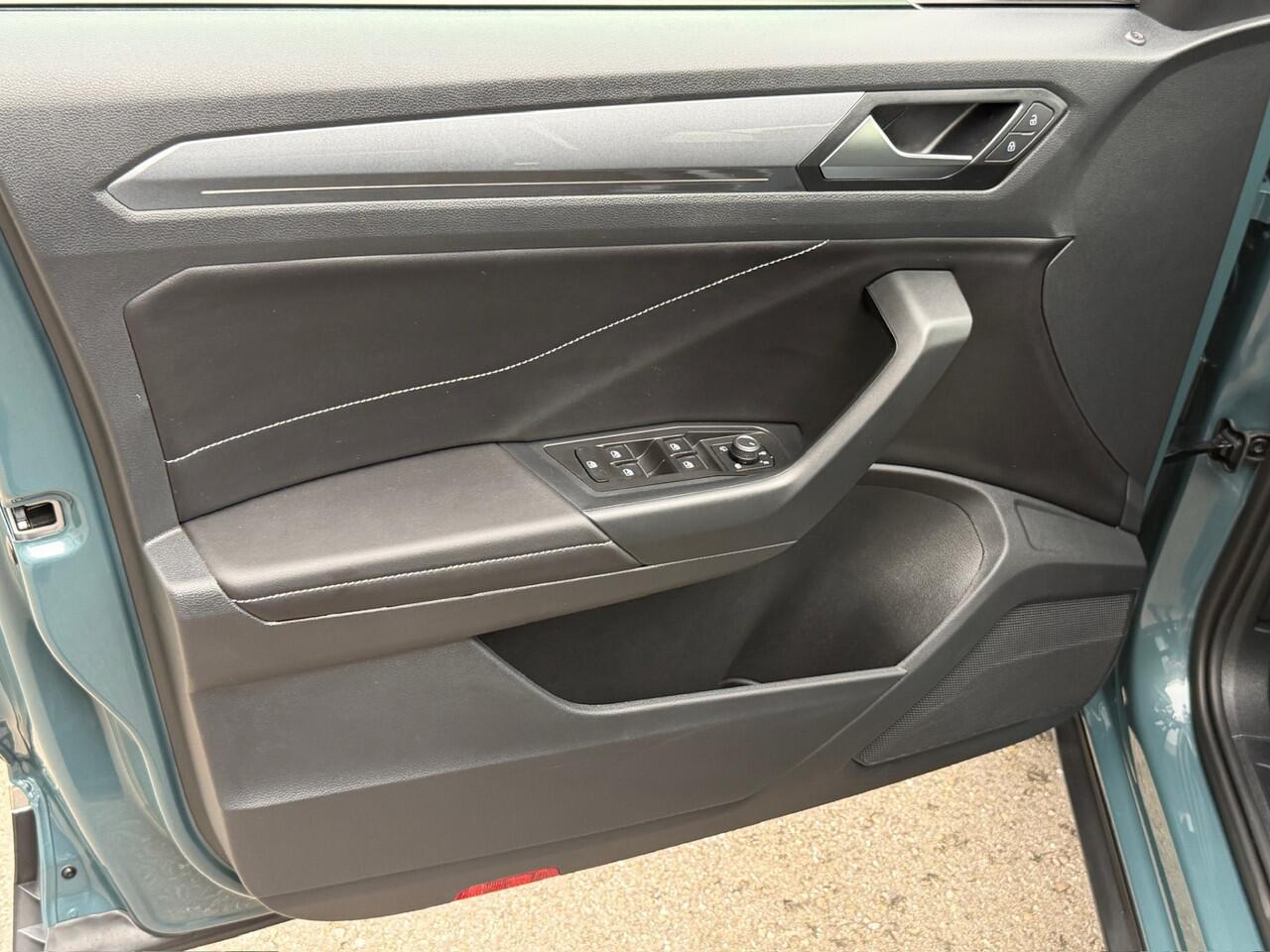 Volkswagen T-Roc 1.5 TSI 150pk DSG Style | Navi | Camera | Ergo stoel | Rijklaar incl. garantie