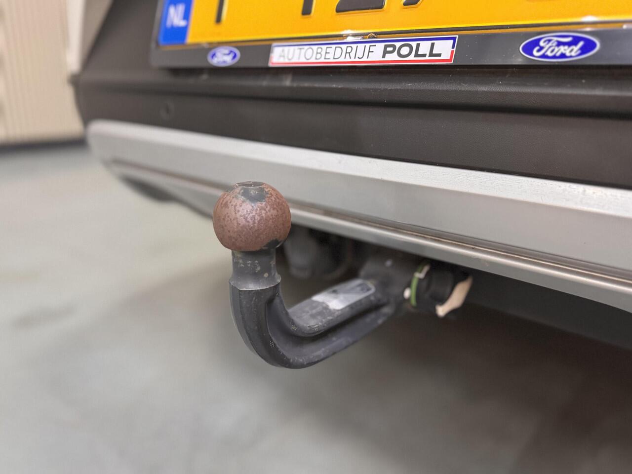 Volkswagen T-Roc 1.5 TSI 150pk DSG Automaat Life Navi Camera Trekhaak Parking pack Digi Dash Dealeronderhouden