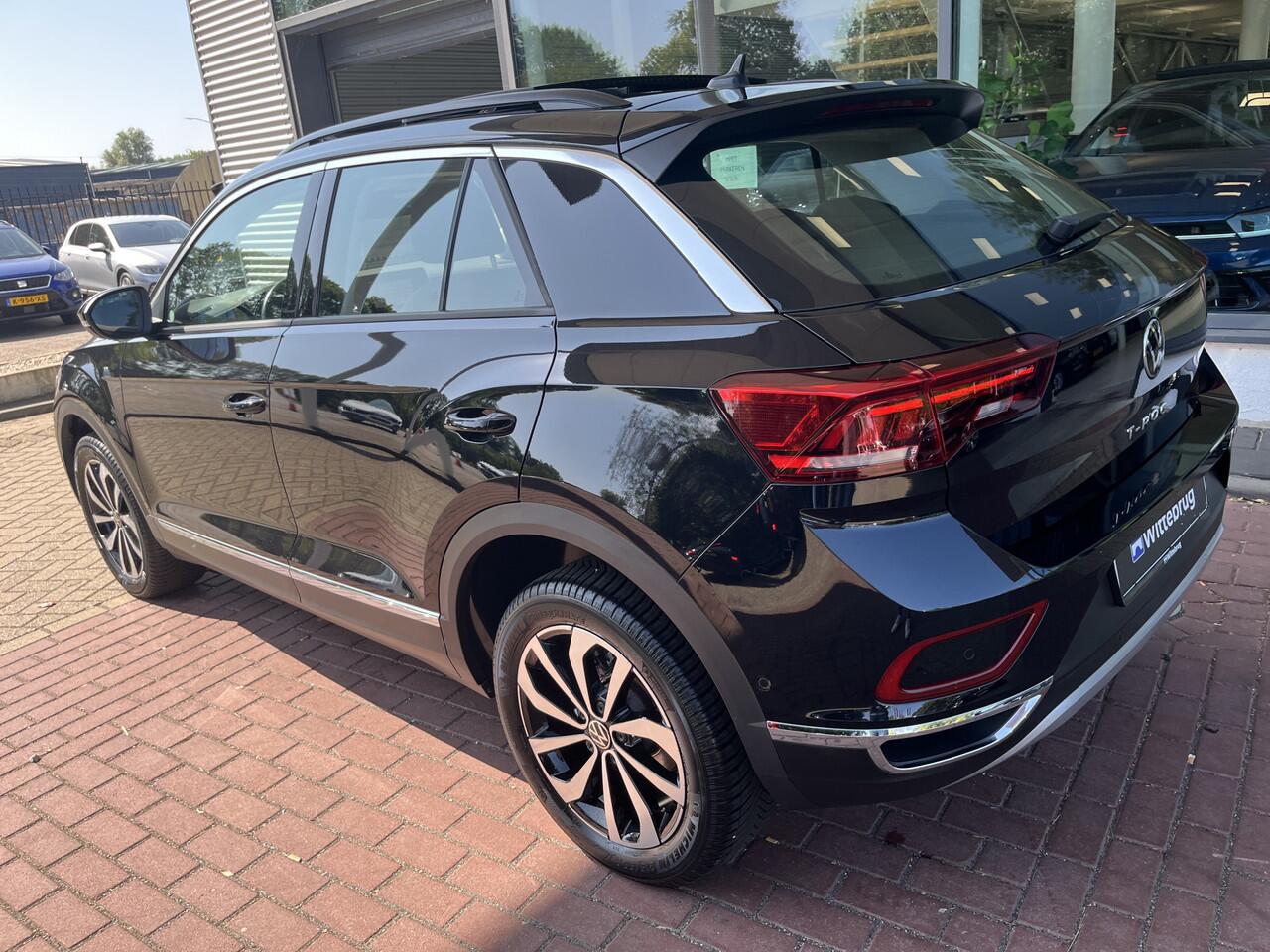 Volkswagen T-Roc 1.5 TSI Style / Virtual cockpit pro / Panorama dak / Led Plus verlichting / Carplay