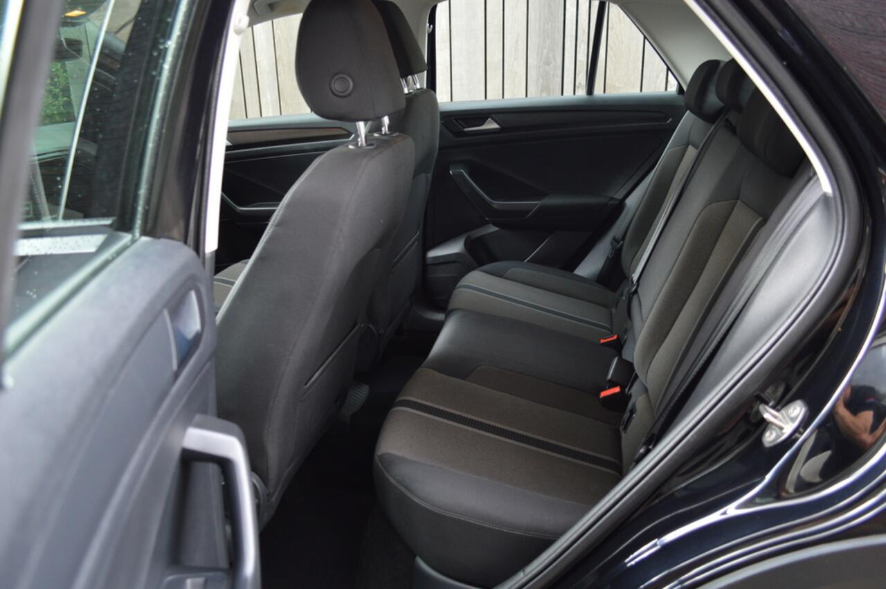 Volkswagen T-Roc 1.0 TSI Style Navi Acc CarPlay Pdc