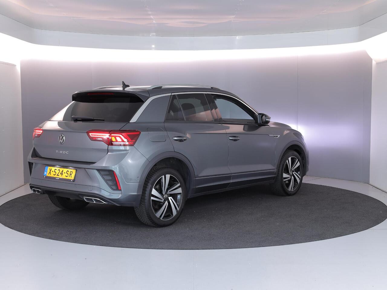 Volkswagen T-Roc 1.5 TSI R-Line 150 pk Automaat (DSG) | Verlengde garantie | Navigatie | Parkeersensoren (Park assist) | Achteruitrijcamera | Stoelverwarming | R-Line |