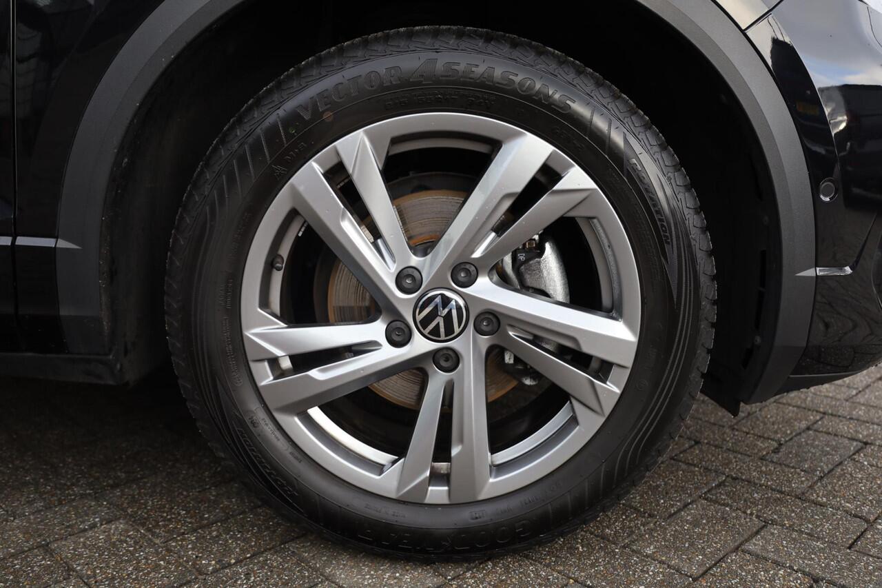 Volkswagen T-Roc 1.5 TSI R-Line PL ¤604 p/m* 150PK / 110kW ergo stoel achteruitrijcamera privacy glas trekhaak stoelverwarming r line in en exterieur navigatie geactiveerd pdc voor en achter led plus draadloos carplay climatronic spraakbediening