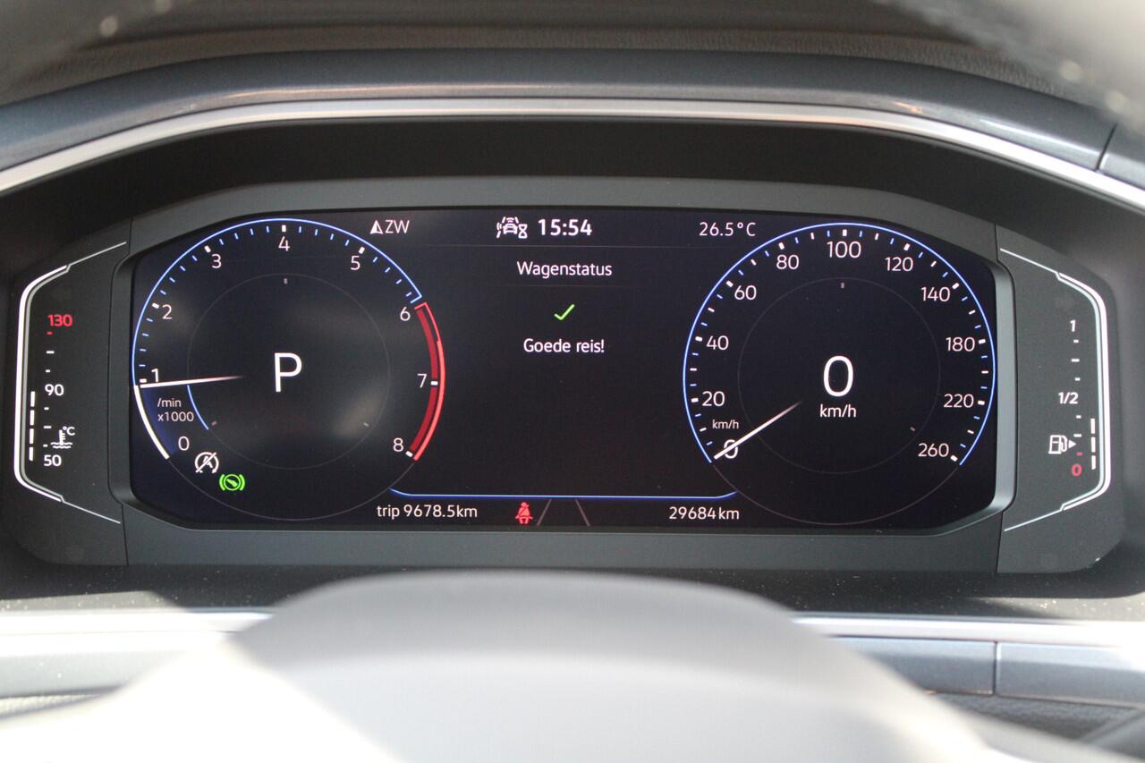 Volkswagen T-Roc 1.5 TSI Style 150pk - Ergostoel - LED - Navi - Camera - Stoelverwarming - Trekhaak - Rijklaar