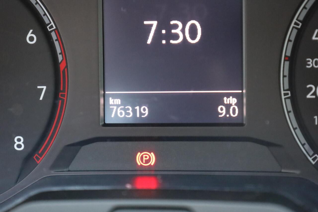 Volkswagen T-Roc 1.0 TSI Style Business CARPLAY ACC STOELVERW. LANE-ASSIST 2xPDC LMV ENZ.