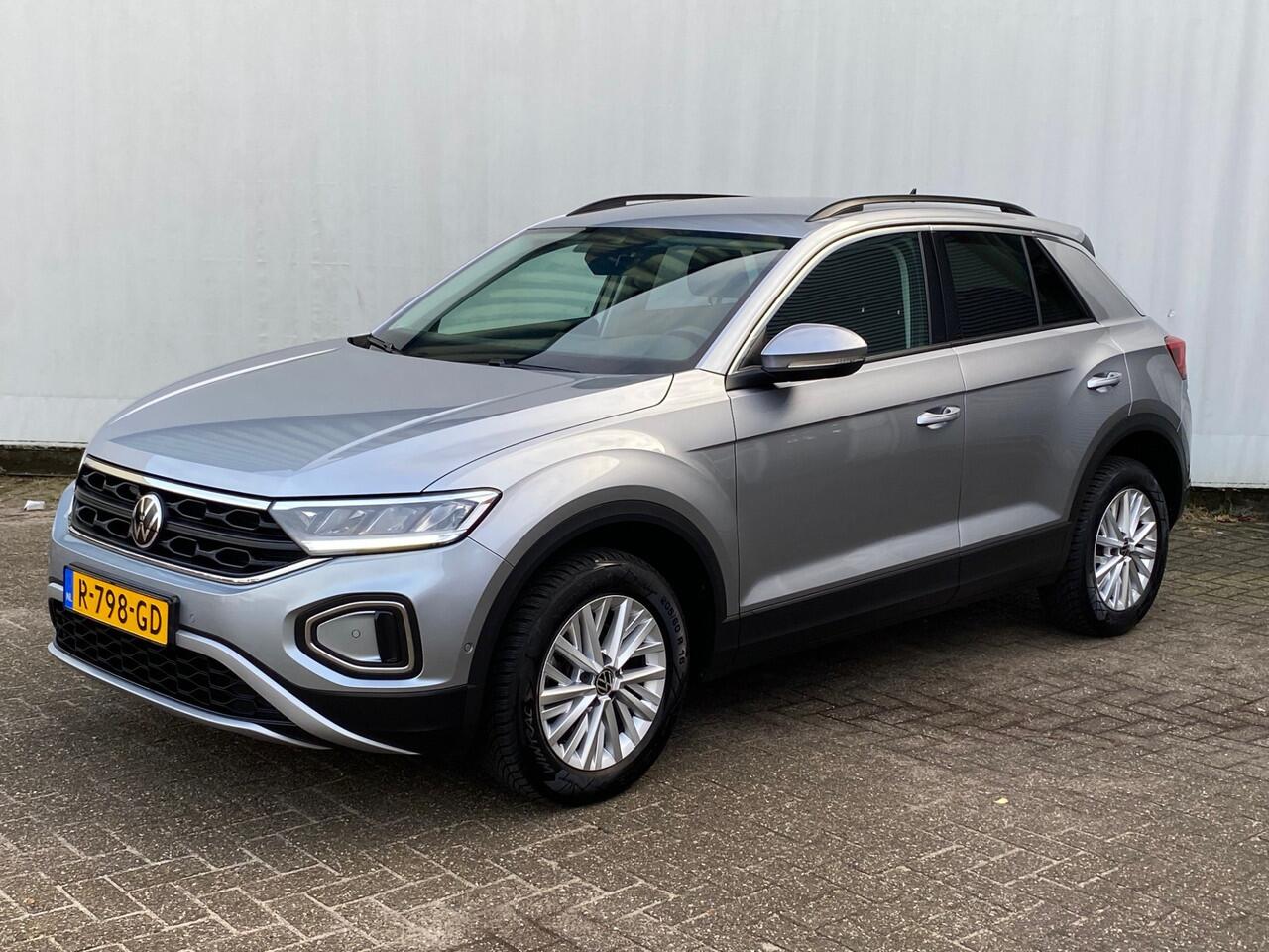 Volkswagen T-Roc 1.5 TSI Life Business Carplay / Stl.verw