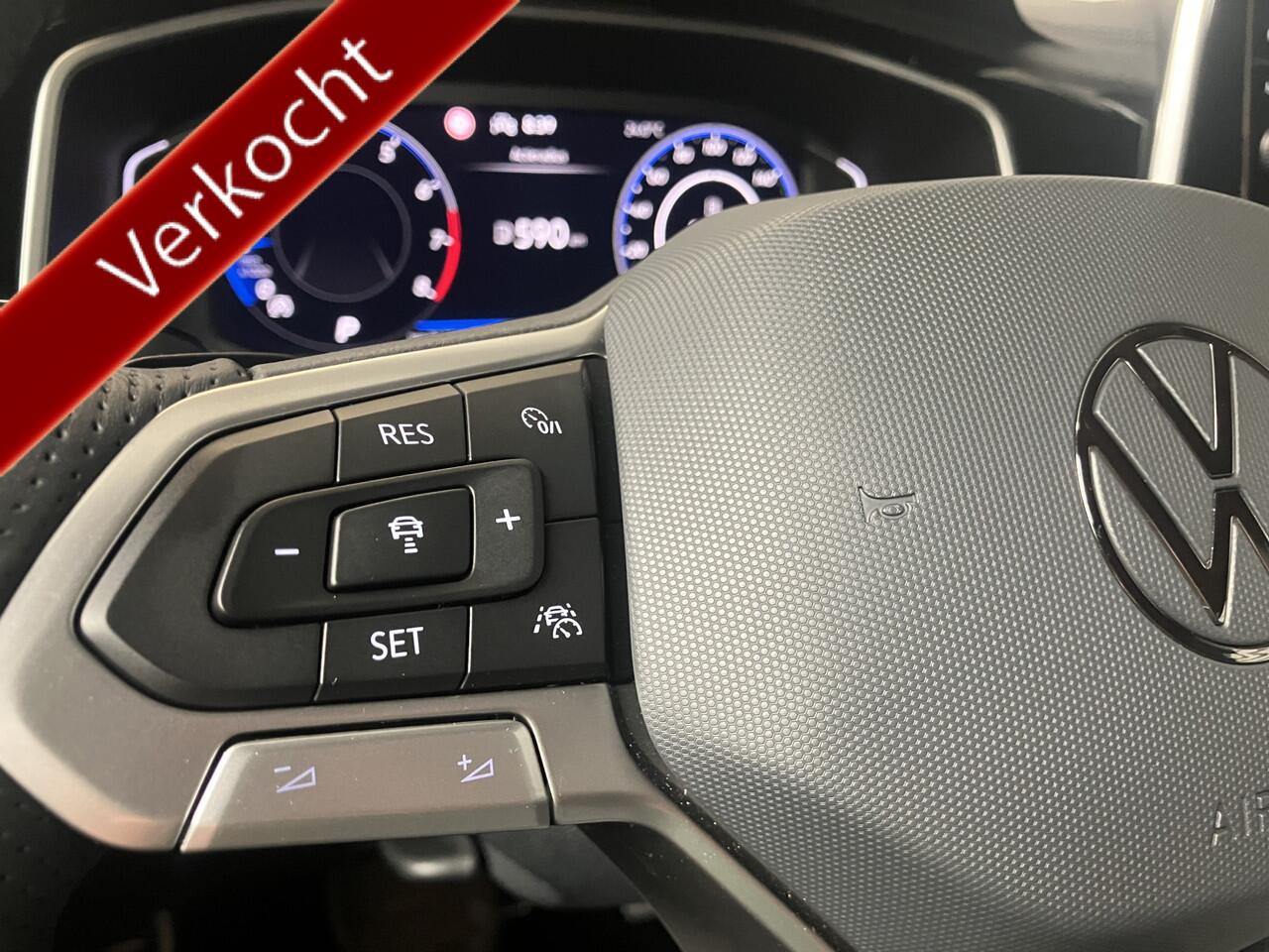 Volkswagen T-Roc 1.5 TSI R-LINE/IQ LIGHT/IQ DRIVE/EL A KLEP/CAM/KEY-LESS/ENZ