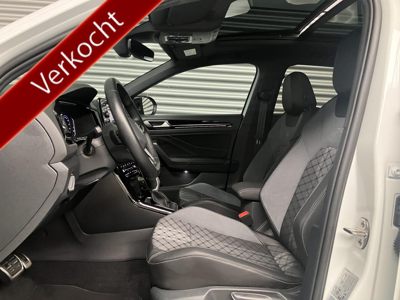 Volkswagen T-Roc 1.5 TSI R-LINE BLACK STYLE/PANORAMA/TRH/IQ LIGHT/IQ DRIVE/ENZ