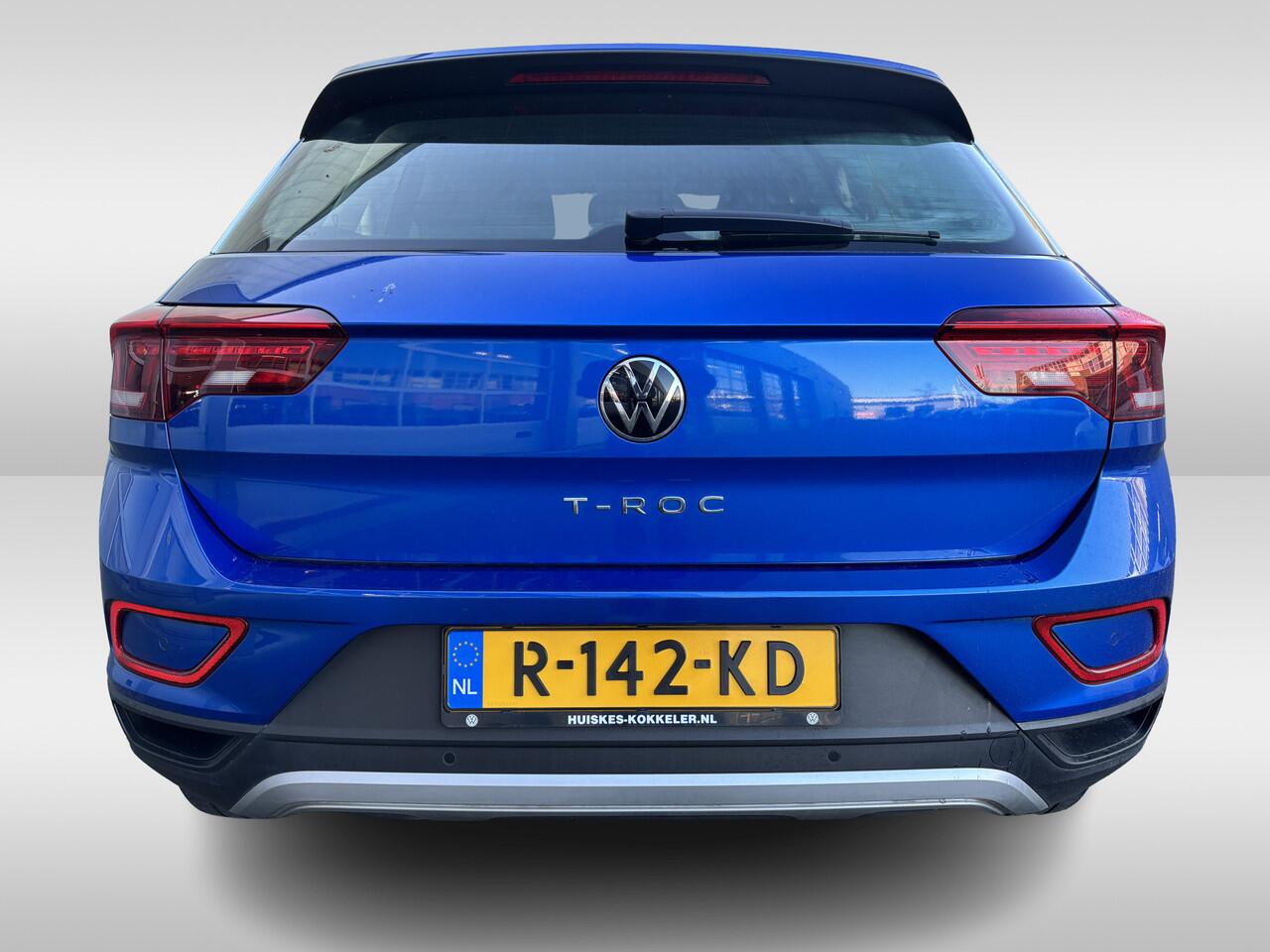 Volkswagen T-Roc 1.0 TSI Life Business Navigatie / Parkeersensoren / Trekhaak afneembaar / App-connect / Digital Cockpit