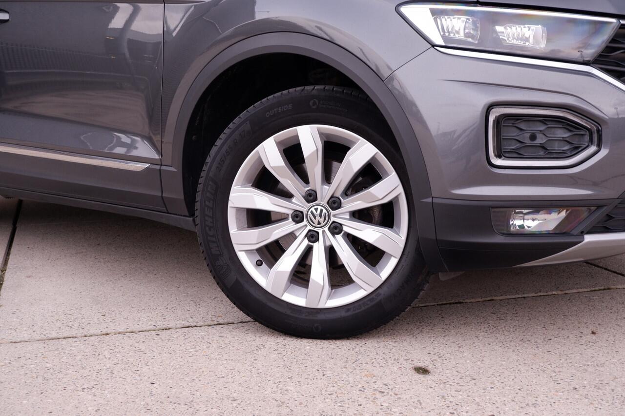 Volkswagen T-Roc 1.5 TSI Sport LED | Trekhaak | Carplay | Camera | Virtual Cockpit | PDC