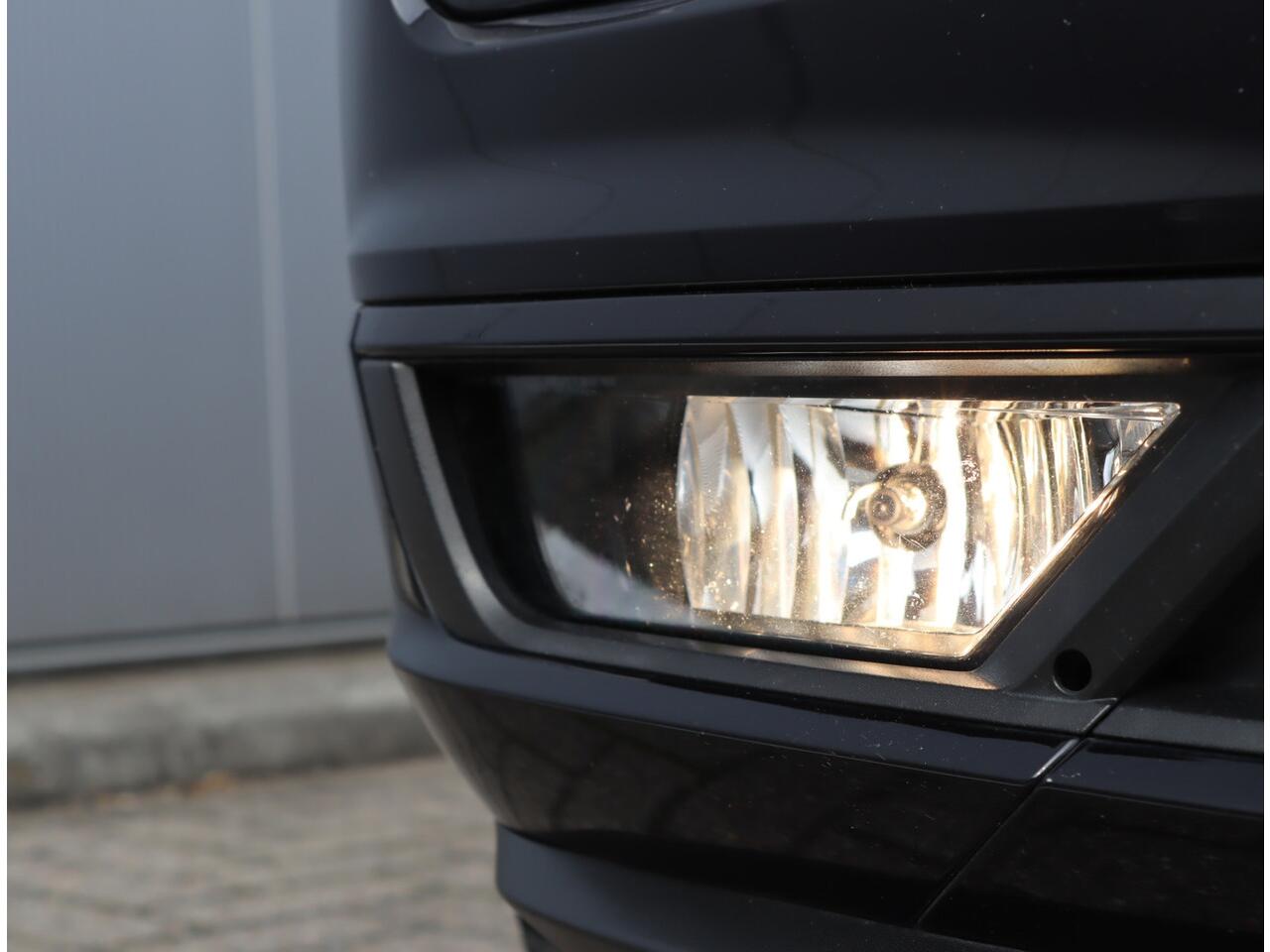 Volkswagen T-Roc Cabrio 1.5 TSI R-Line | Leder | Keyless | Virtual | Camera