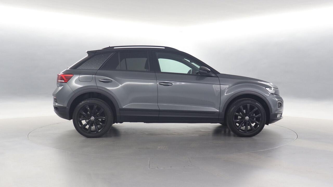 Volkswagen T-Roc 1.5 TSI 150pk Automaat I Sport | Black Style | / Demonstratieauto