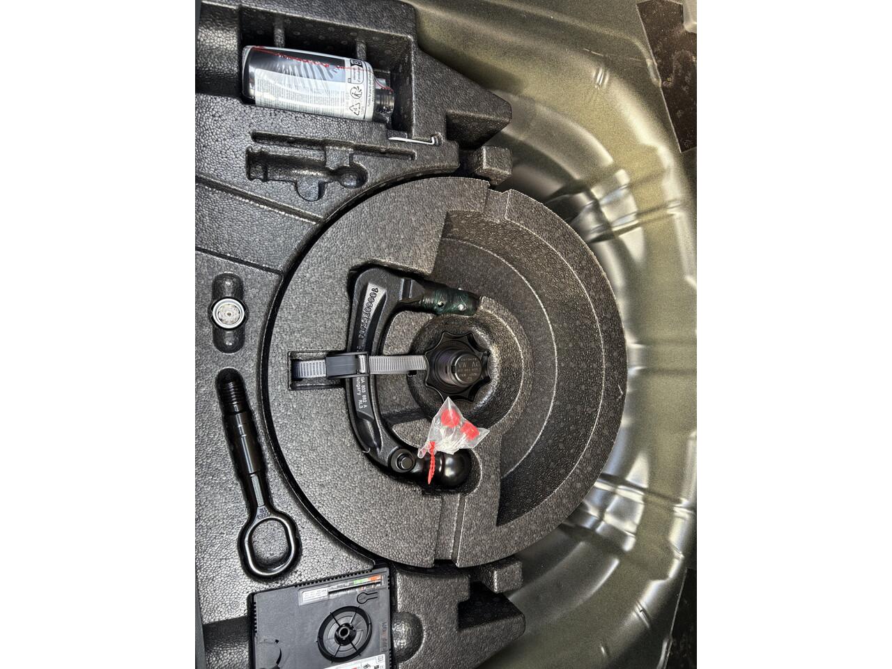 Volkswagen T-Roc 1.5 TSI R-Line Edition camera trekhaak 19 inch velgen NIEUW