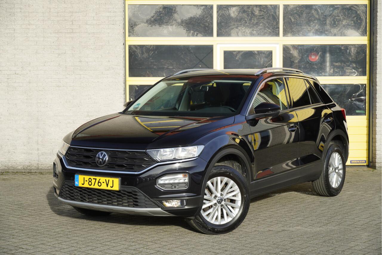 Volkswagen T-Roc 1.0 TSI Style Business BJ2020 Lmv 16" | Led | Pdc | Navi | Elek. achterklep | App-Connect | Virtual cockpit | Climate control | Cruise control | Extra getint glas