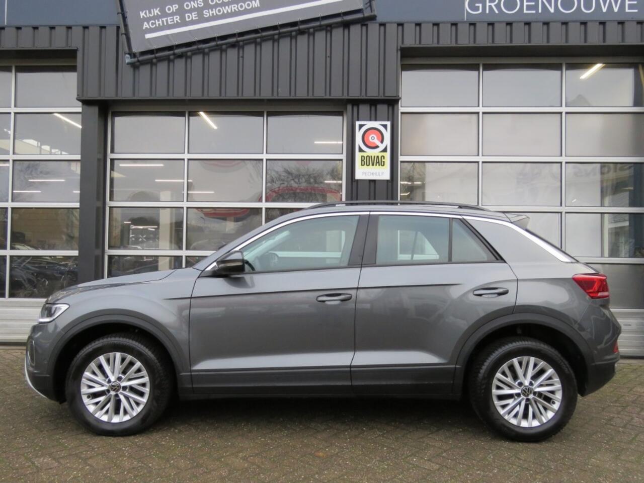 Volkswagen T-Roc 1.0 TSI 115pk LIFE / Navi / Carplay / Adap.cruise / Inparkeerhulp / BOVAG garantie