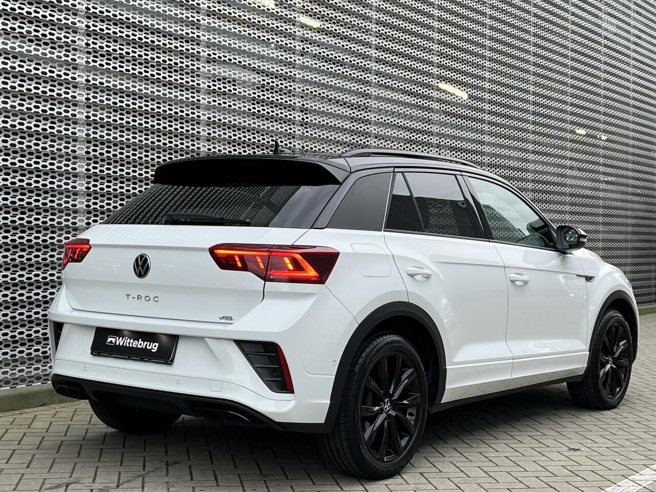 Volkswagen T-Roc 1.5 TSI 150pk DSG R-Line / Panoramadak / Digitale Cockpit / Black Style / Ergo Active Stoel / Navi Pro / Keyless / Alarm / Beats Audio / IQ LED / 18" LMV