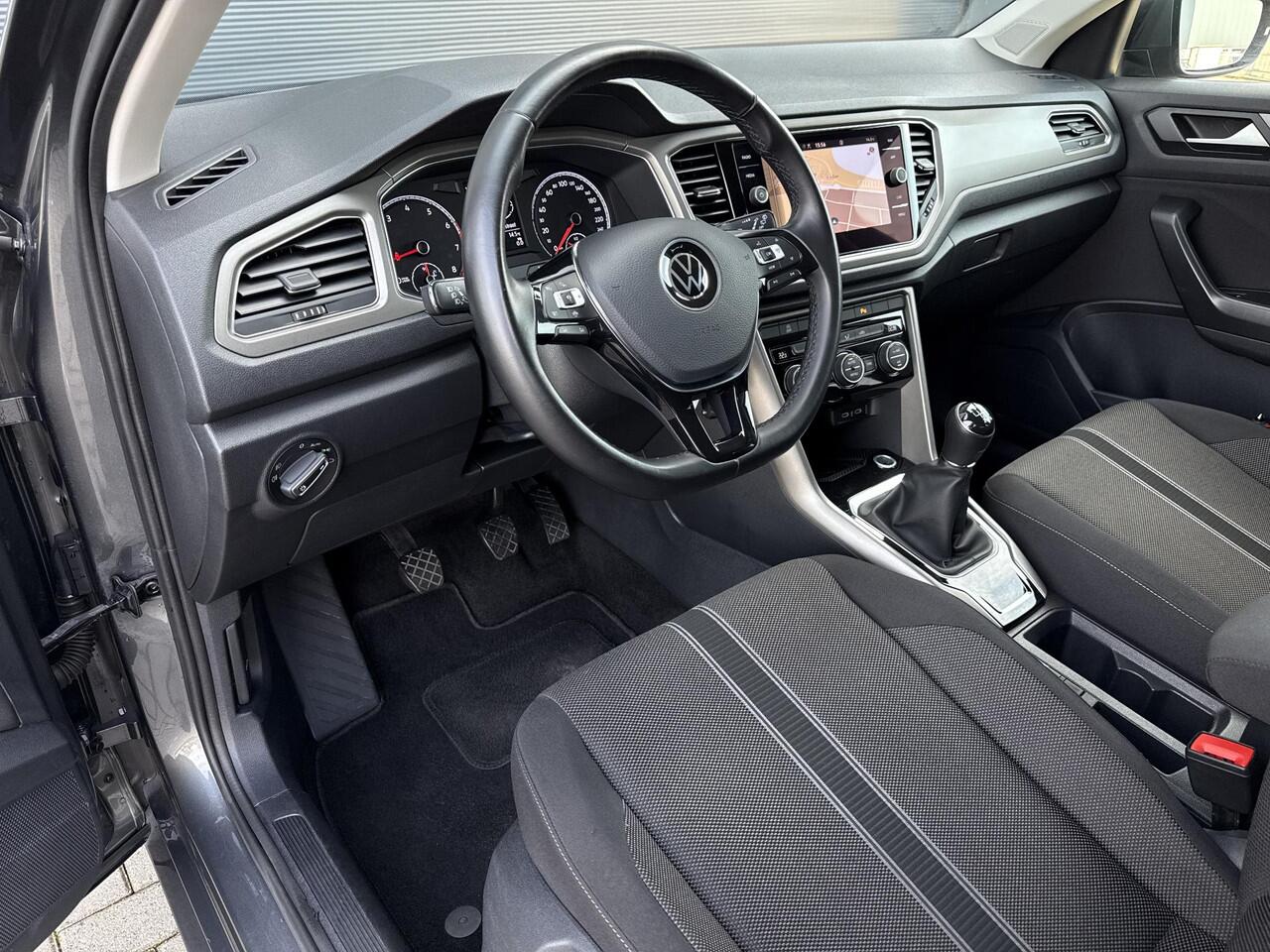 Volkswagen T-Roc 1.0 TSI Style ?Navigatie ?Apple Carplay & Android Auto ?Climate ?Adapt. Cruise ?Parkeersensoren ?Lichtmetaal 17"