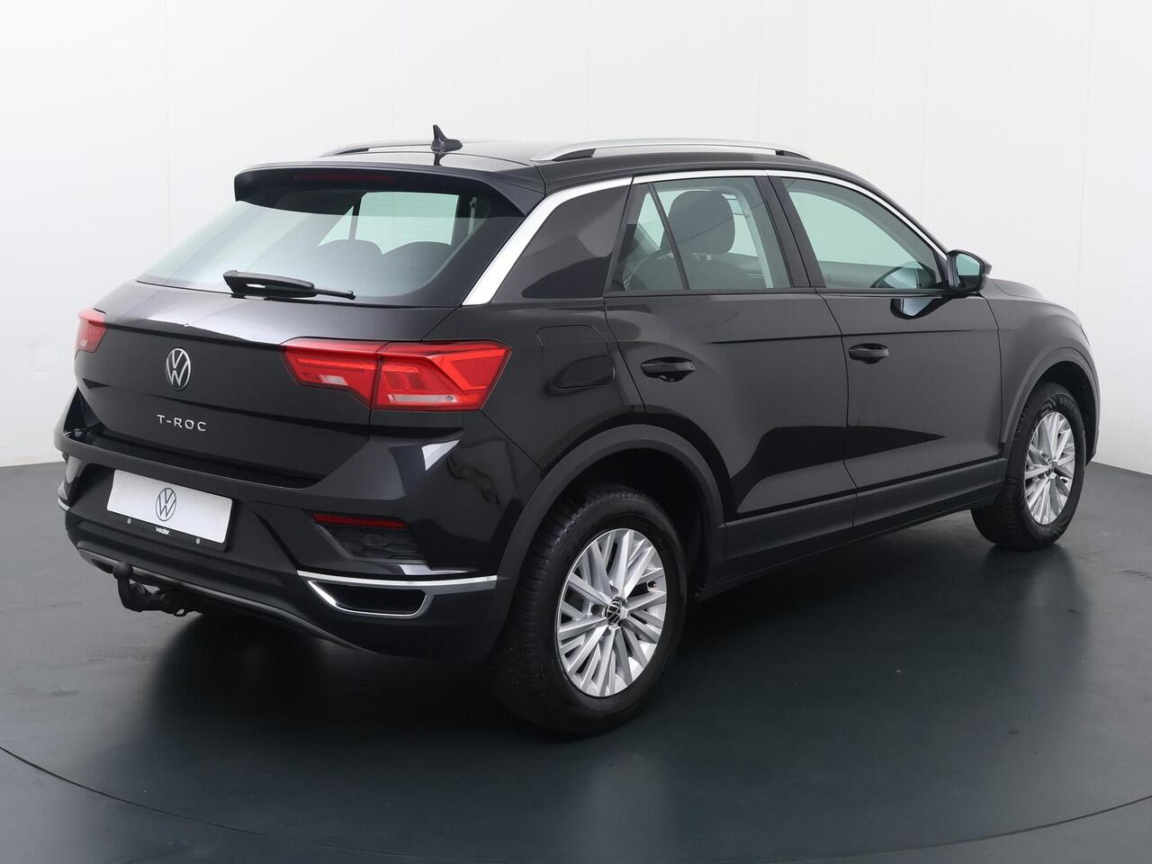 Volkswagen T-Roc 1.5 TSI Style Business | 150 PK | Automaat | Navigatie | Trekhaak | Parkeersensoren
