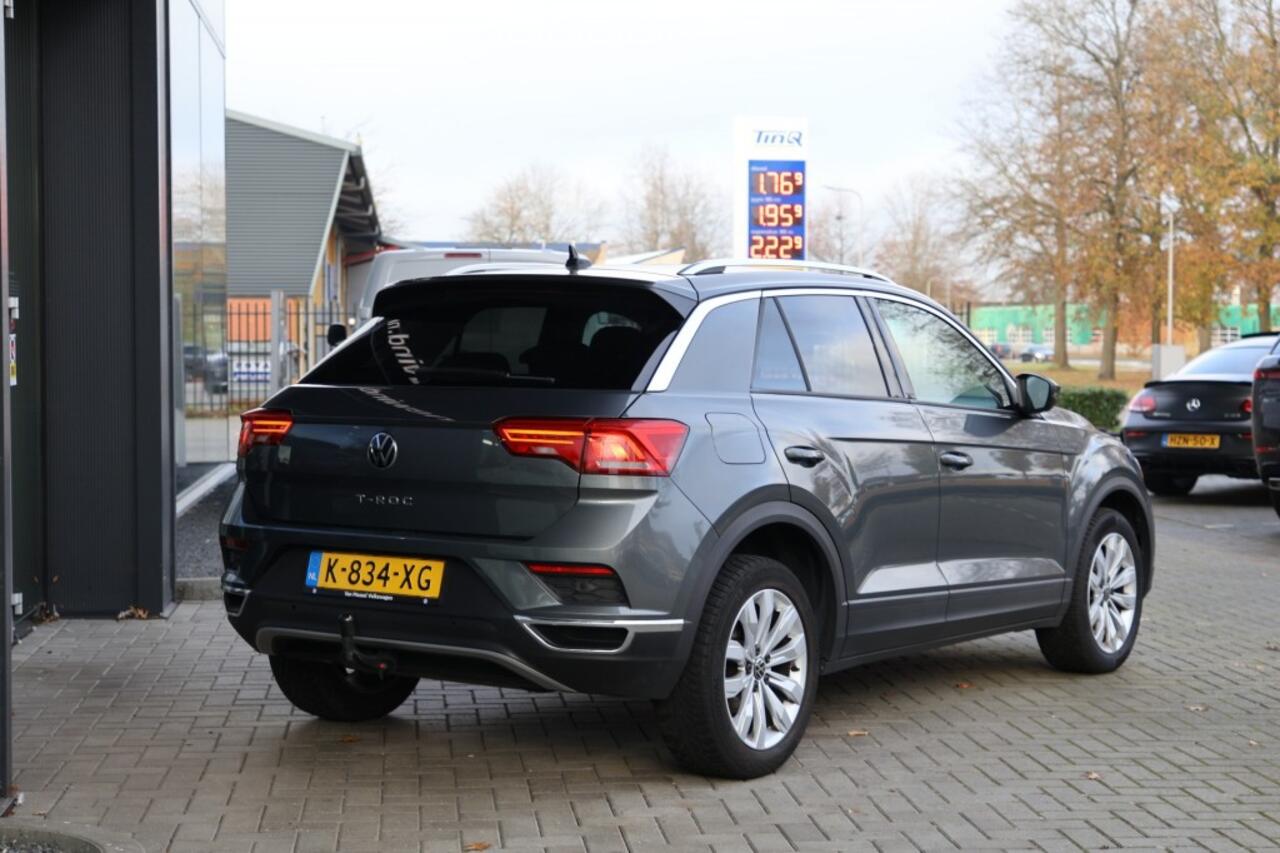 Volkswagen T-Roc 1.0 TSI *CAMERA*TREKHAAK*CARPLAY*NAVIGATIE*LED