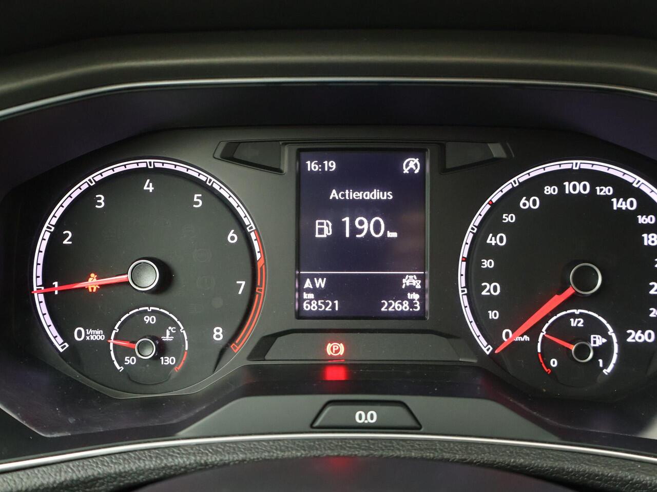 Volkswagen T-Roc 1.0 TSI Style | 110 PK | Climate control | Achteruitrijcamera | Apple Carplay/Android Auto |