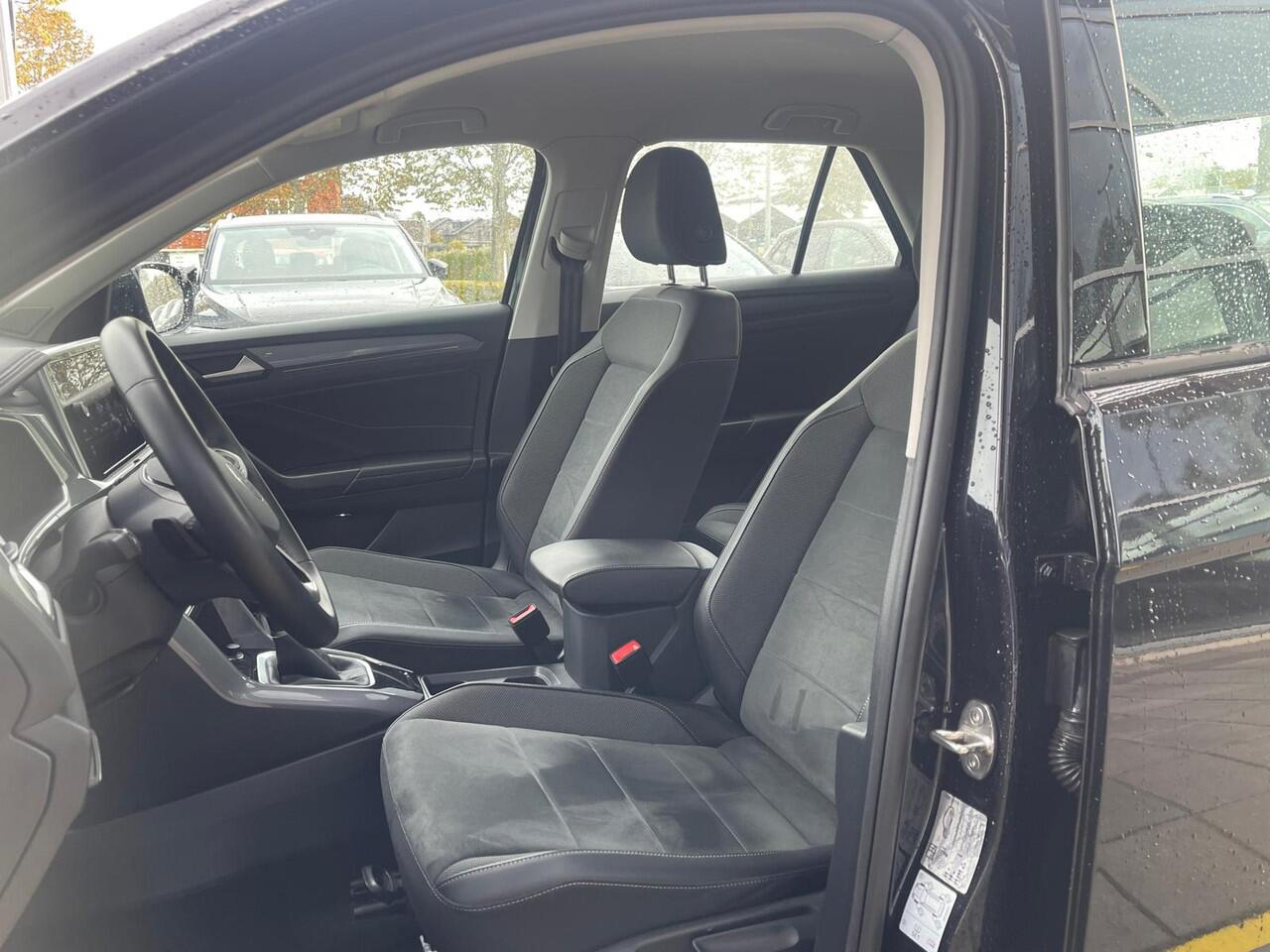 Volkswagen T-Roc 1.5 TSI 150PK DSG Style / Digital Cockpit Pro / Park Assist / App-Connect / 17'' LMV / VW