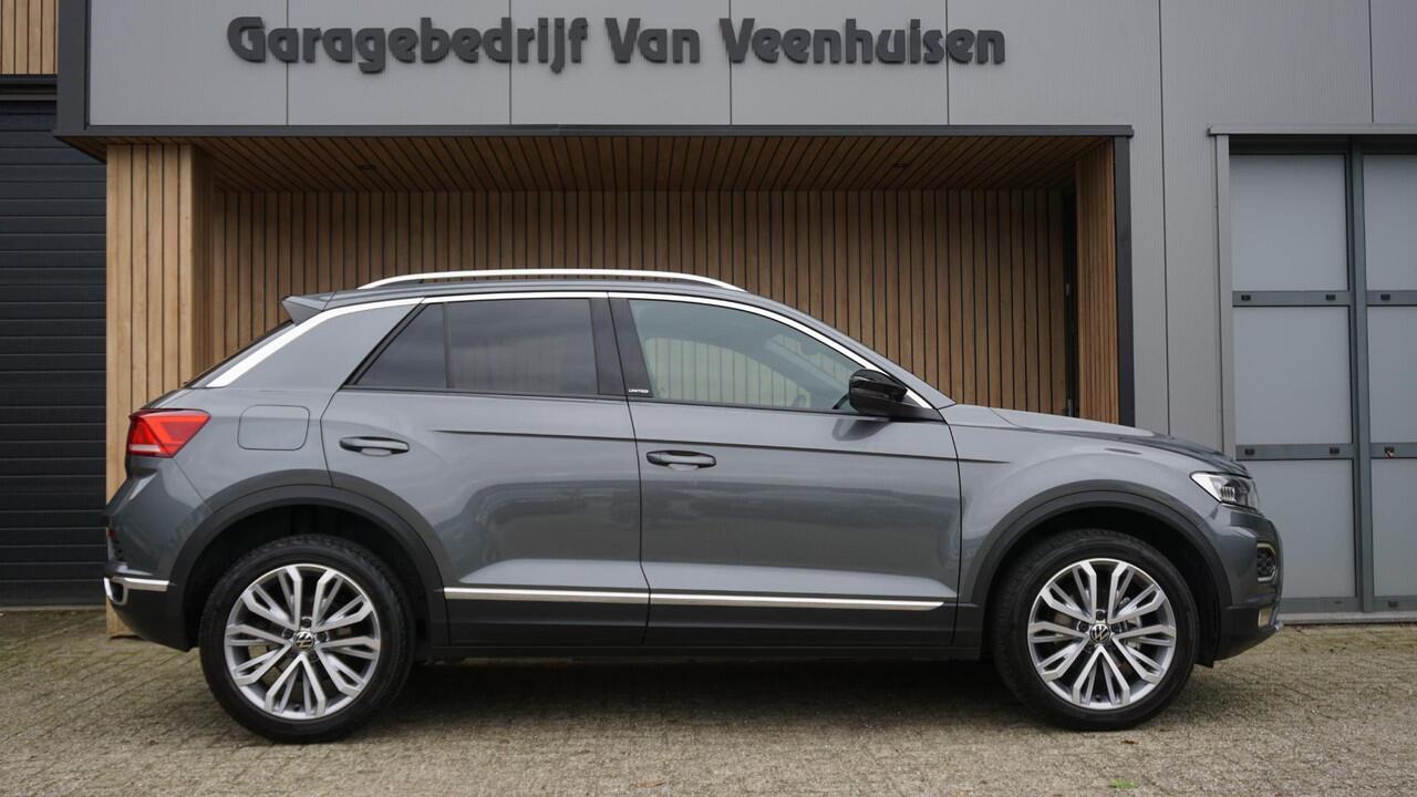 Volkswagen T-Roc 1.5 TSI 150pk DSG United Virtual Cockpit Trekhaak LED 18inch LM Adaptive Cruise *Zeer Nette T-Roc* 53698km!