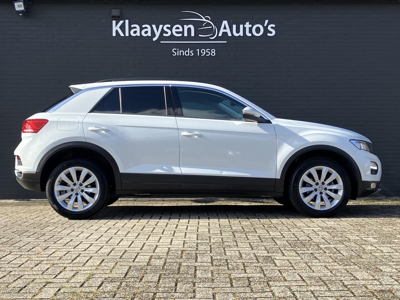 Volkswagen T-Roc 1.5 TSI Sport 150 pk AUT. | apple carplay | adaptieve cruise | parkeersensoren | climate control | BTW auto