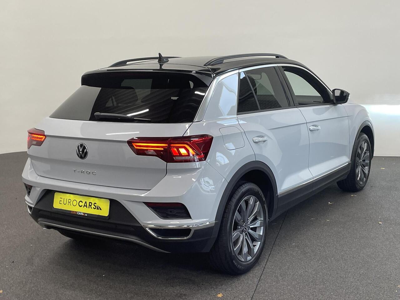 Volkswagen T-Roc 1.5 TSI Sport AUT Aut Winterpack Camera achter Adaptieve Led Auto Cruise Control PDC V+A Elektrische Kofferklep Navi Carplay