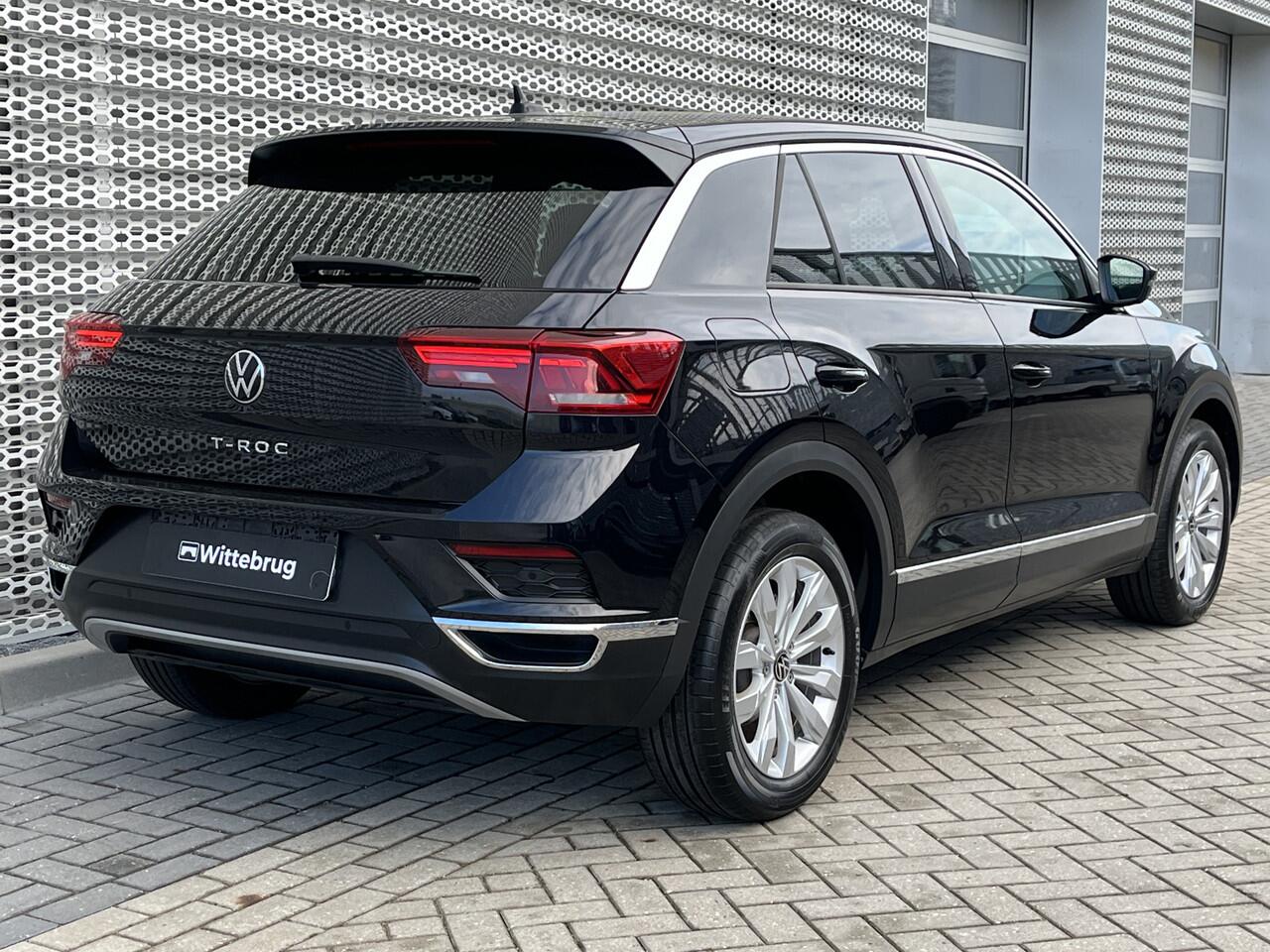 Volkswagen T-Roc 1.5 TSI 150PK Sport / Achteruitrijcamera / Elektrische Achterklep / Stoelverwarming / Parkeersensoren V+A / LED P4