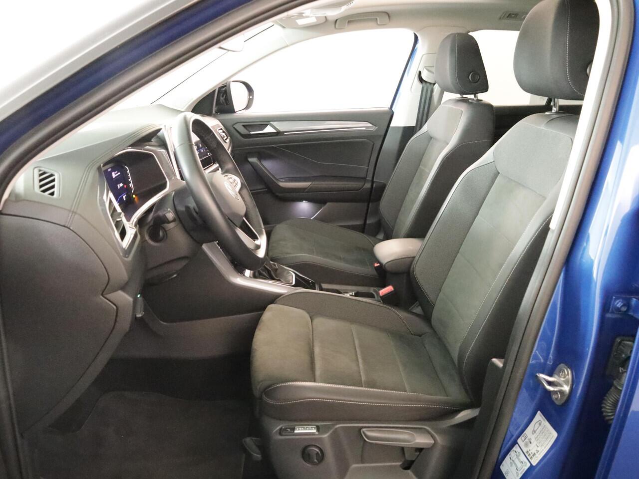 Volkswagen T-Roc 1.5 TSI Style 150 PK DSG | Verlengde garantie | Panorama dak | Keyless entry | Parkeer camera | El. achterklep |