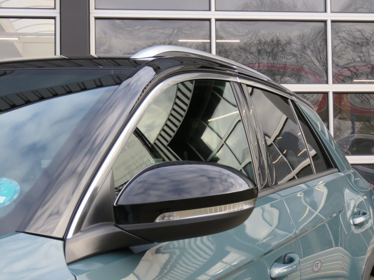 Volkswagen T-Roc 1.5 TSI 150pk DSG-aut. R-LINE / Trekhaak afn. / Camera / Stoelverw. / IQ Light / FABRIEKS garantie