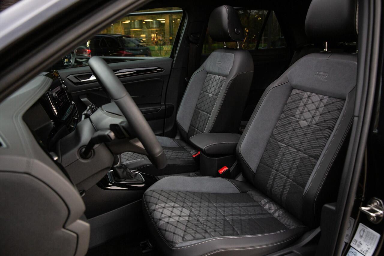 Volkswagen T-Roc 1.5 TSI R-Line Black Edition , Panoramadak, Adaptieve Cruise, IQ-Light