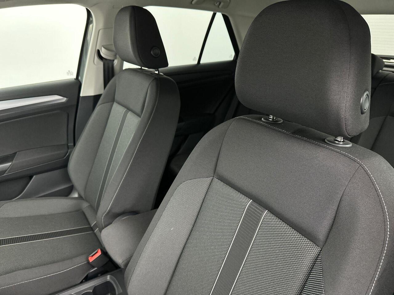 Volkswagen T-Roc Life Edition 1.5 110 kW / 150 pk TSI SUV 7 versn.