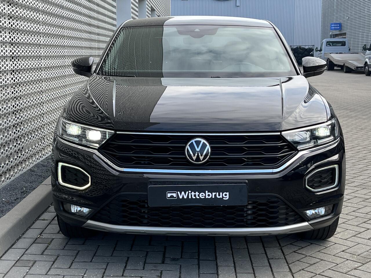 Volkswagen T-Roc 1.5 TSI 150PK Sport / Achteruitrijcamera / Elektrische Achterklep / Stoelverwarming / Parkeersensoren V+A / LED P4
