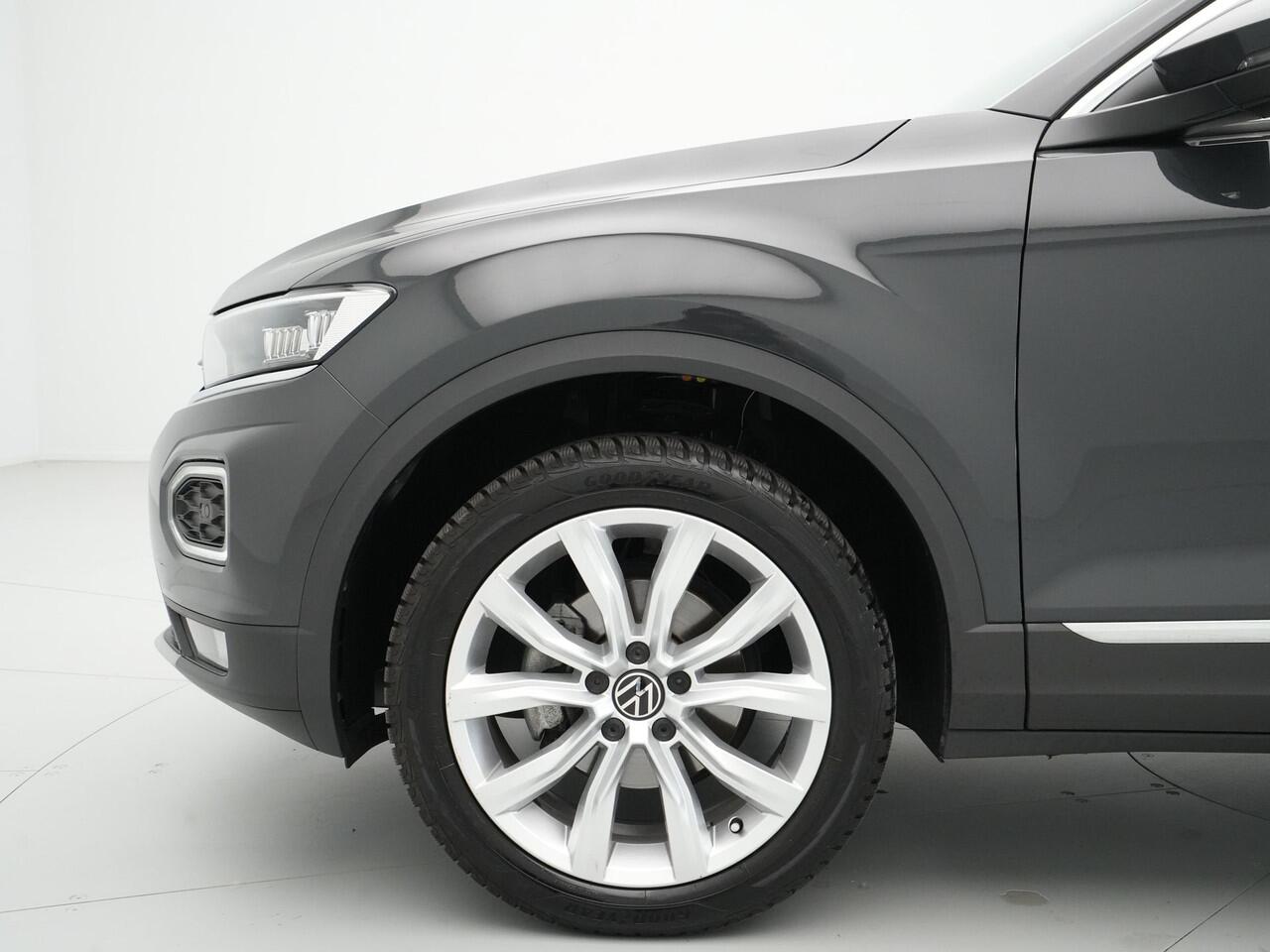 Volkswagen T-Roc 1.5 TSI 150pk DSG Sport Camera Navigatie Acc Carplay