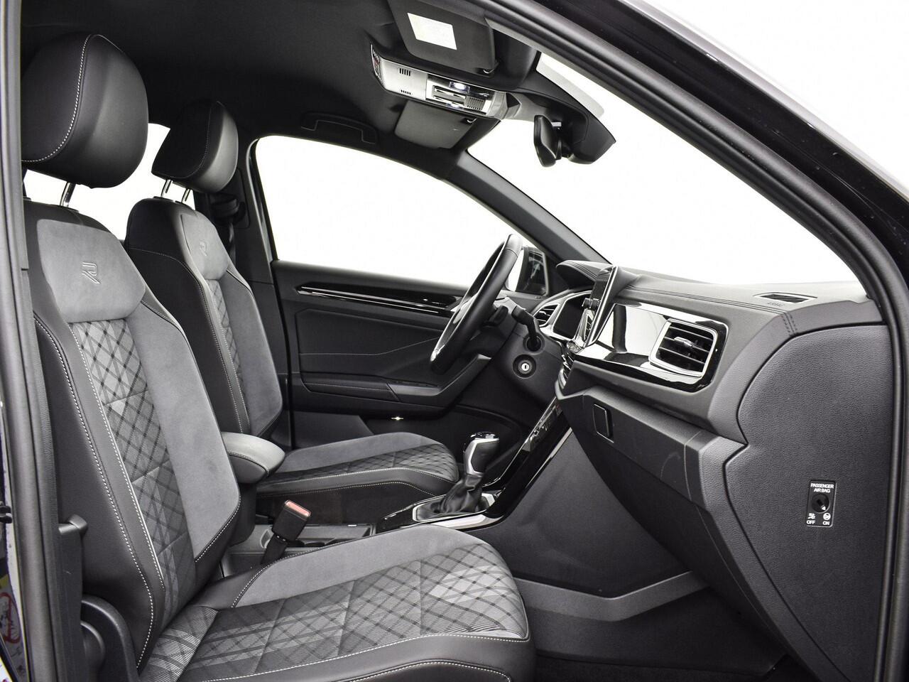 Volkswagen T-Roc 1.5 TSI 150pk DSG R-Line Business · Camera · Apple/Android Car Play · Navi · P-Sensoren · ACC · 17'' Inch · Garantie t/m 20-06-2028 of 100.000km · TOPDEAL