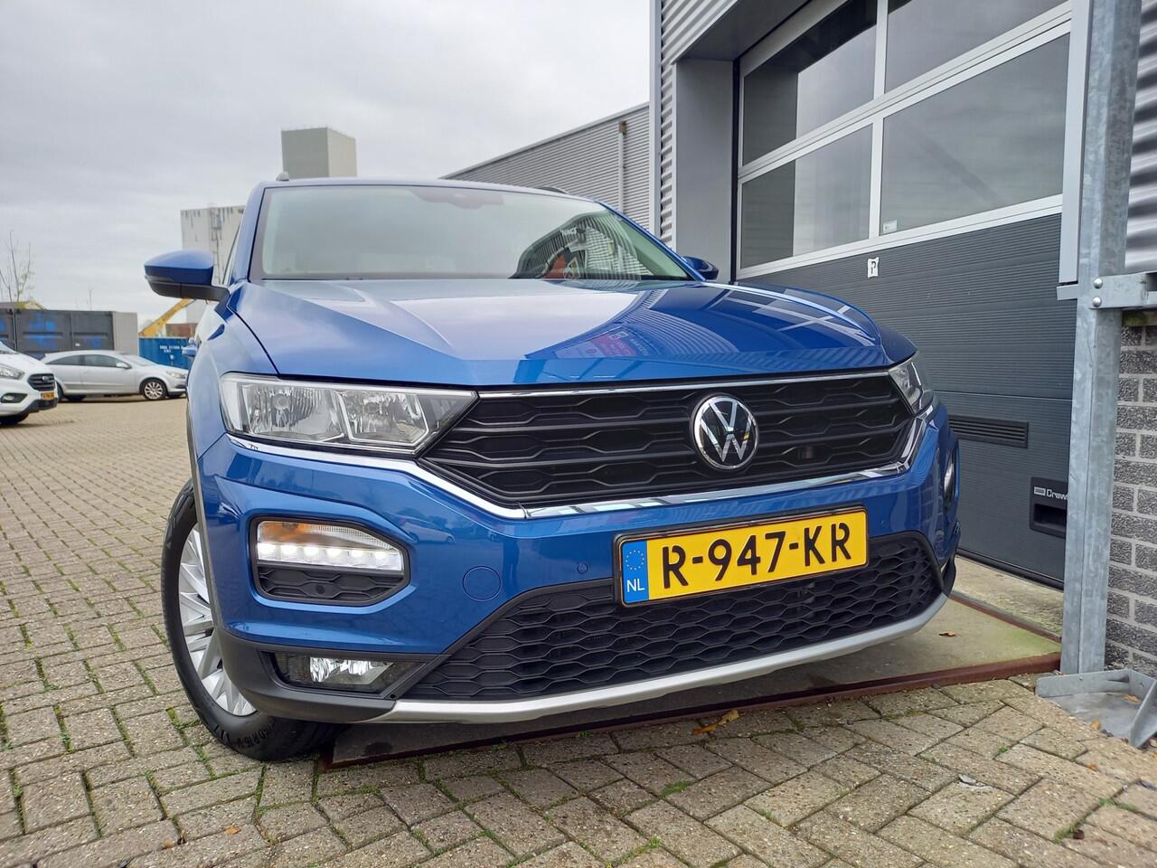 Volkswagen T-Roc 1.0 TSI Style NAVI / CARPLAY / ANDROID - CLIMA - ADAP CRUISE - PDC V/A - NL AUTO - 1 EIGENAAR