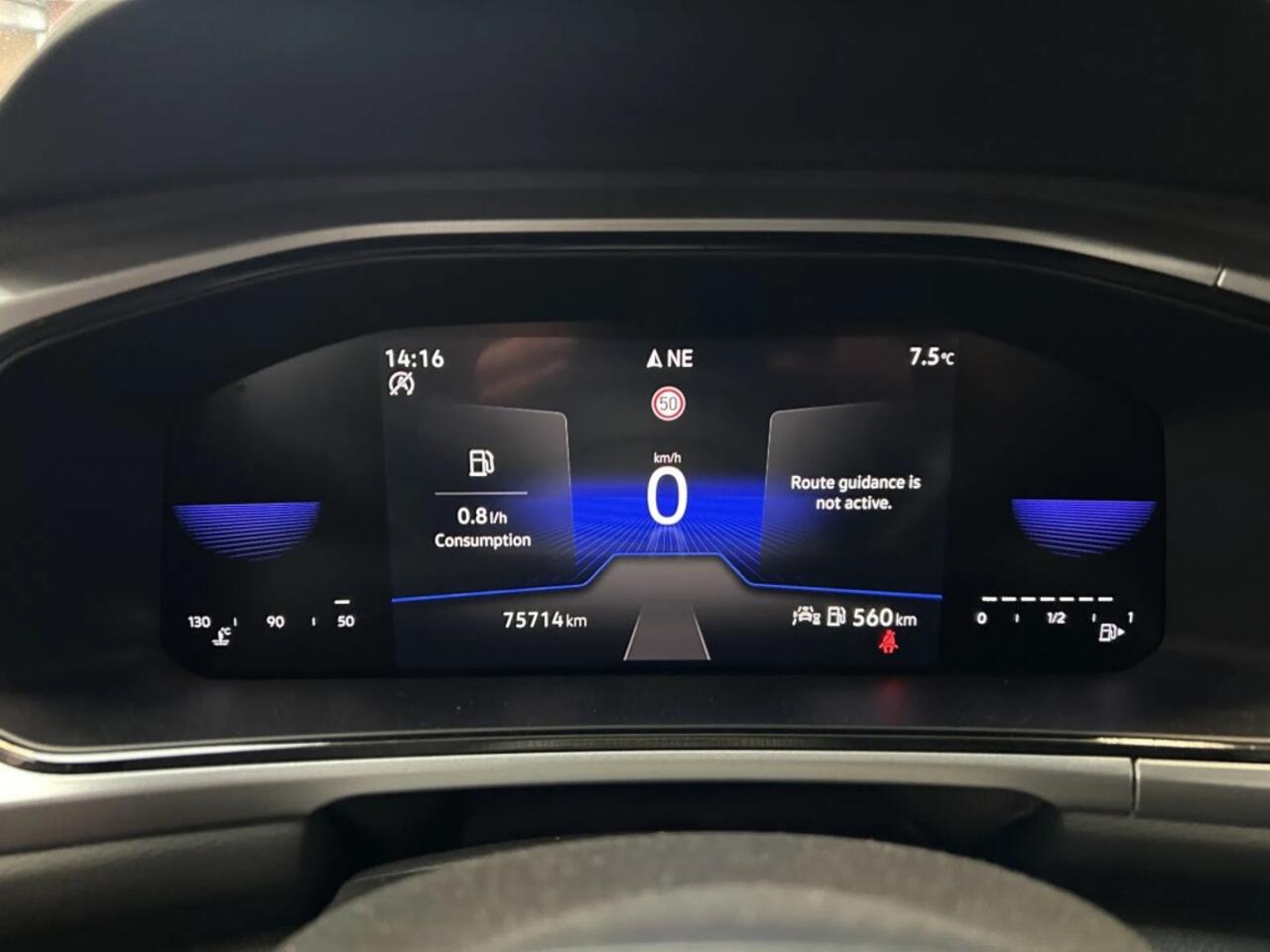 Volkswagen T-Roc 1.0 TSI LIFE BUSINESS NAVI/CRUISE/PDC/ENZ. WINTERPAKKET