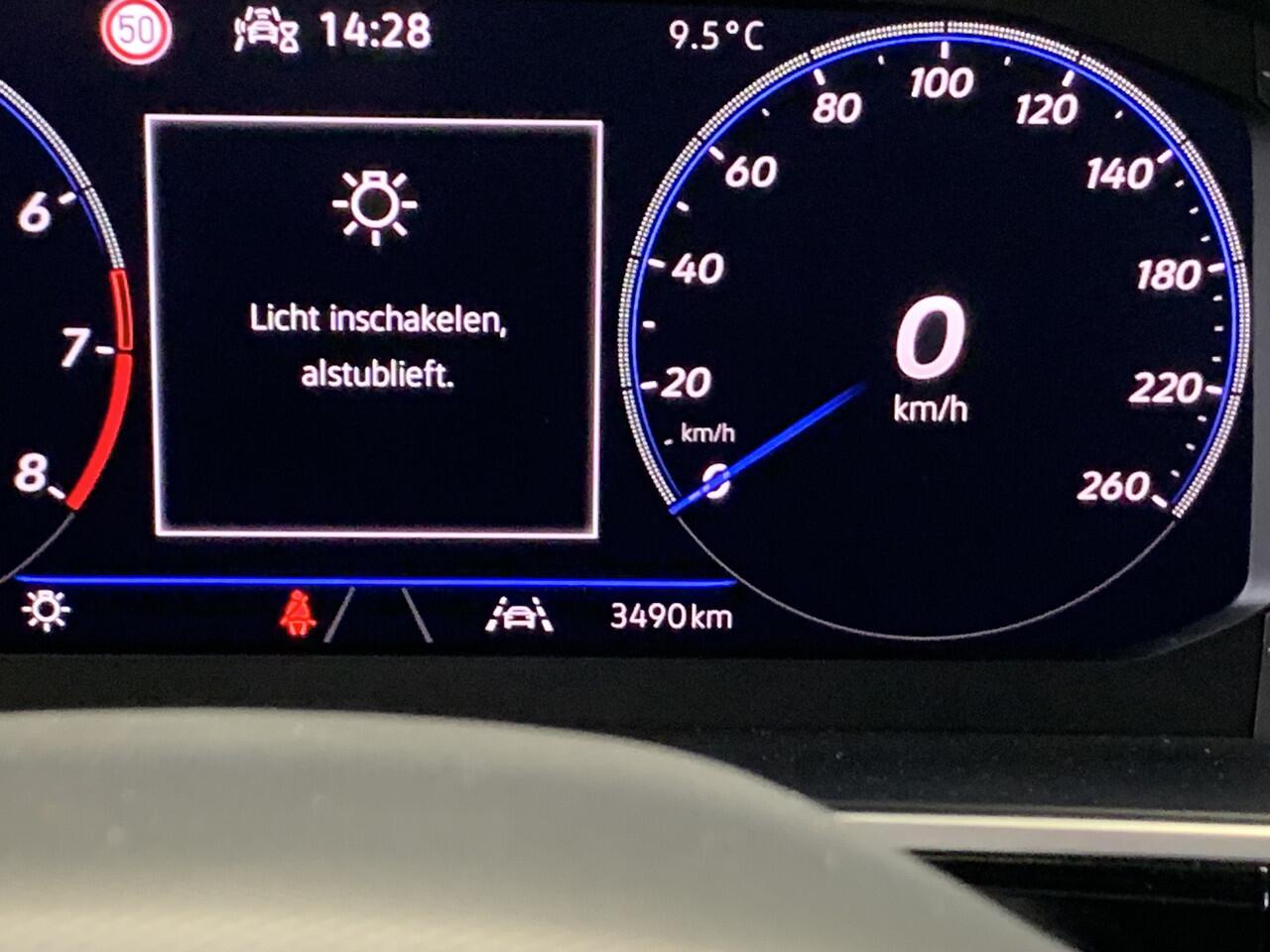 Volkswagen T-Roc 1.5 TSI R-Line 150PK IQ LIGHT-CAMERA-NAVI-ADAPT.CRUISE-LANE ASSIST-PDC-LMV-ECC