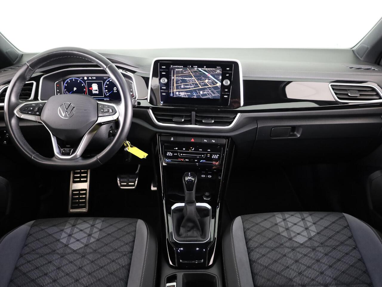 Volkswagen T-Roc 1.5 TSI R-Line 150 pk Automaat (DSG) | Private lease vanaf ¤ 592,- pm | Verlengde garantie | Navigatie | Trekhaak (afneembaar) | Parkeersensoren (Park assist) | Achteruitrijcamera | R-Line |