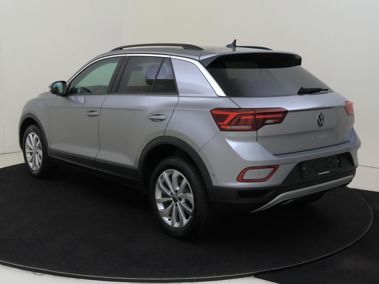 Volkswagen T-Roc Life Edition | 'App-Connect' draadloze smartphone integratie | 'App-Connect' draadloze smartphone integratie | Afstandscontrolesysteem (Front Assist)