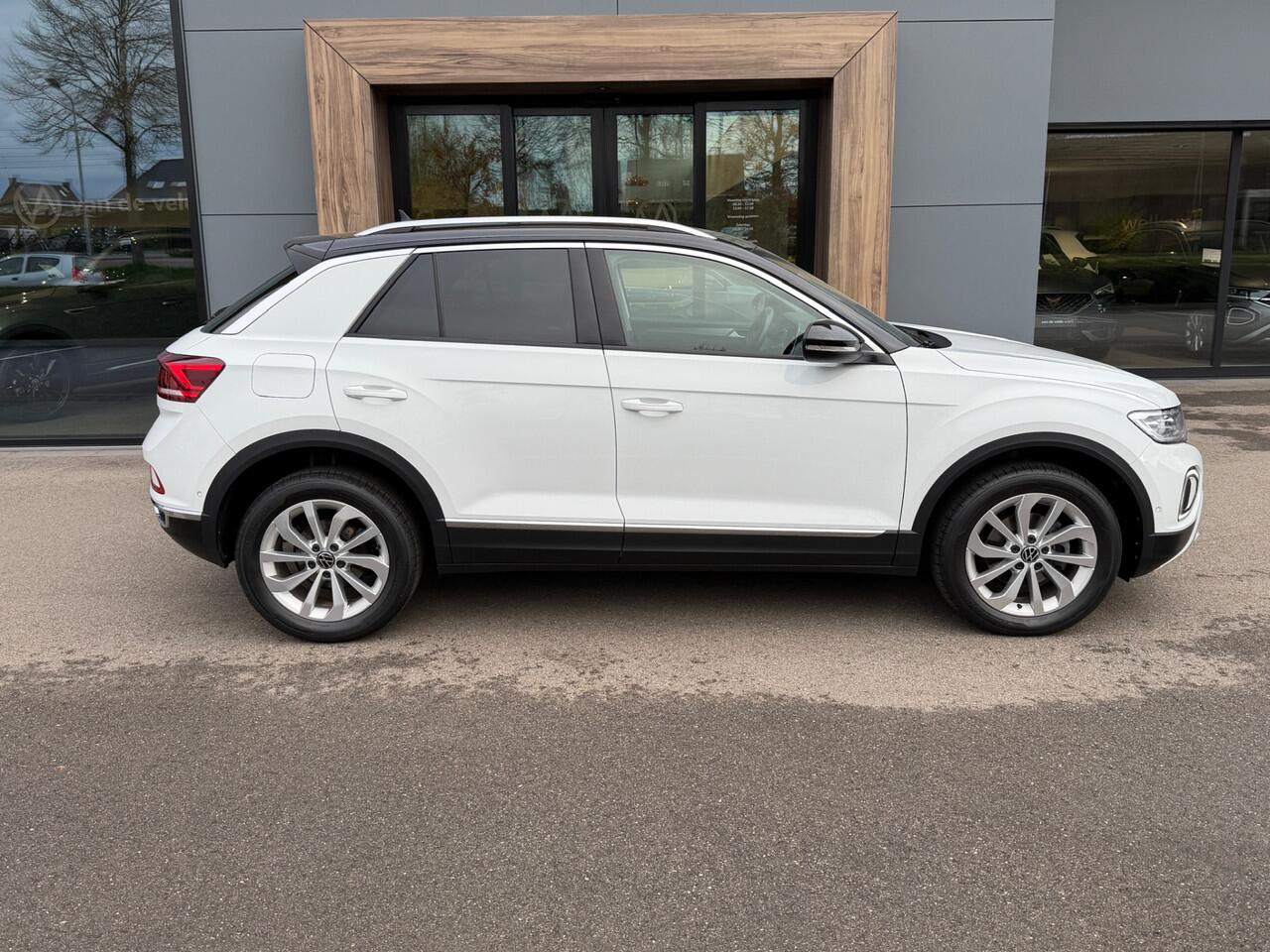 Volkswagen T-Roc 1.5 TSI 150pk DSG Style | Camera | Navi | Adapt. Cruise | IQ light | Rijklaar incl. garantie