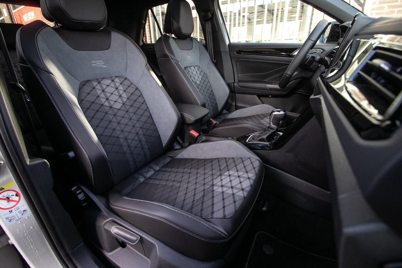 Volkswagen T-Roc 1.5 TSI R-Line Edition | Adapt cruise | Panorama dak | 19" Lmv |