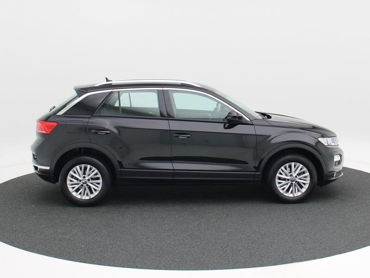 Volkswagen T-Roc 1.0 TSi 110 Pk Style | Trekhaak | Adaptive Cruise | Navigatie | CarPlay | ECC | Parkeersensoren | 68.883 Km!!