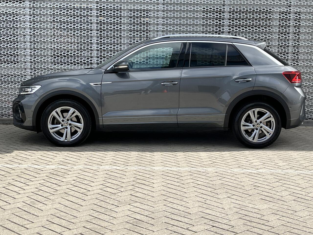 Volkswagen T-Roc 1.5 TSI 150PK R-Line Business+ / R-Line Interieur + Exterieur / Afneembare Trekhaak / IQ LED / Achteruitrijcamera / Stuur + Stoelverwarming / Dodehoek Sensor **