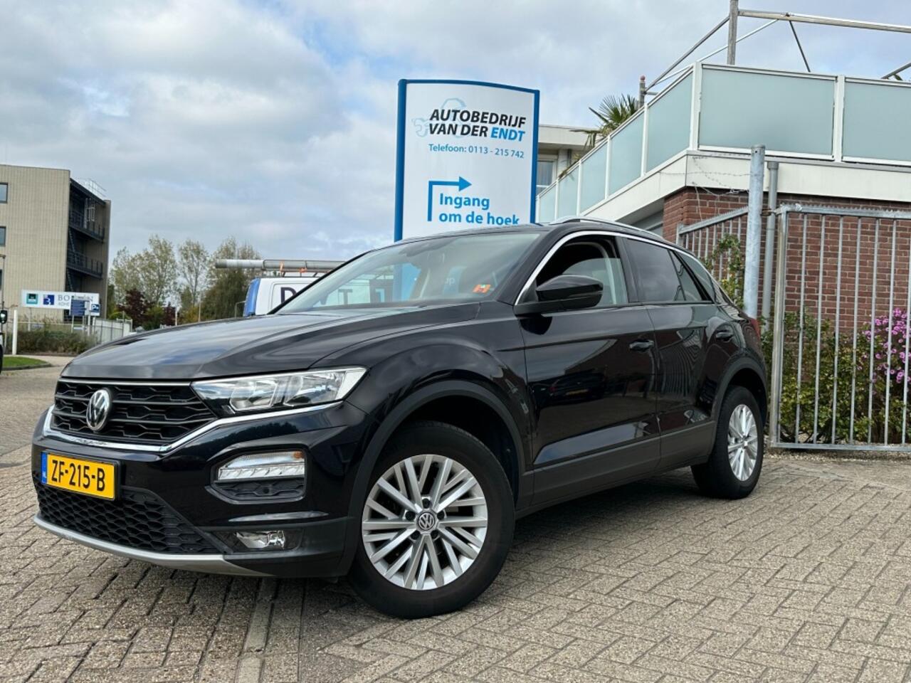 Volkswagen T-Roc 1.0 TSI Style 1e eigenaar Carplay DAB+ PDC V+A