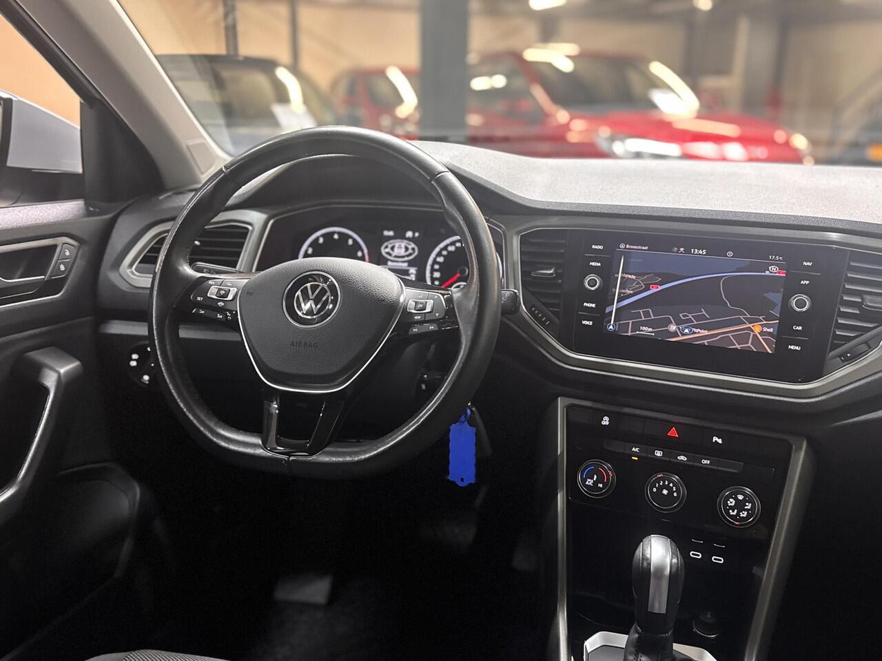 Volkswagen T-Roc 1.5 TSI 150pk DSG Automaat Style Navi Trekhaak Ad Cruise Parkeersensoren 1e Eigenaar Dealeronderhouden