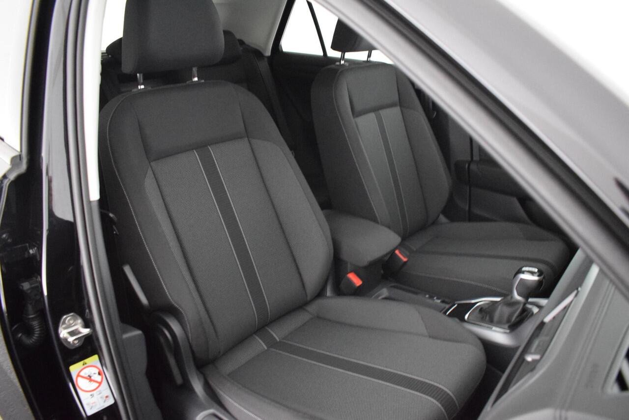 Volkswagen T-Roc 1.5 TSI 150pk DSG Life Edition Camera Keyless Led App-Connect