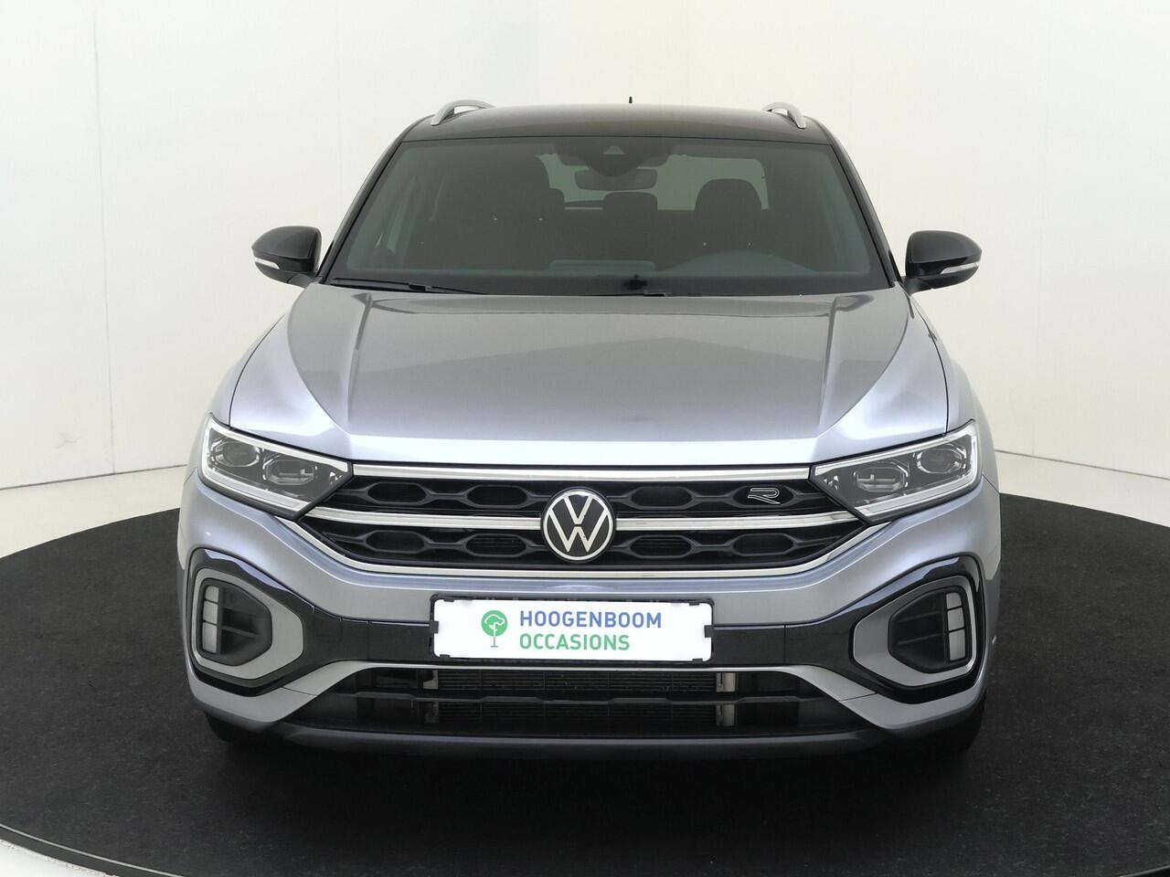 Volkswagen T-Roc 1.5 TSI R-Line | Trekhaak | Navi | Achteruitrijcamera | Parkeerassistent | Stoelverwarming | Adaptieve cruise control | CarPlay |