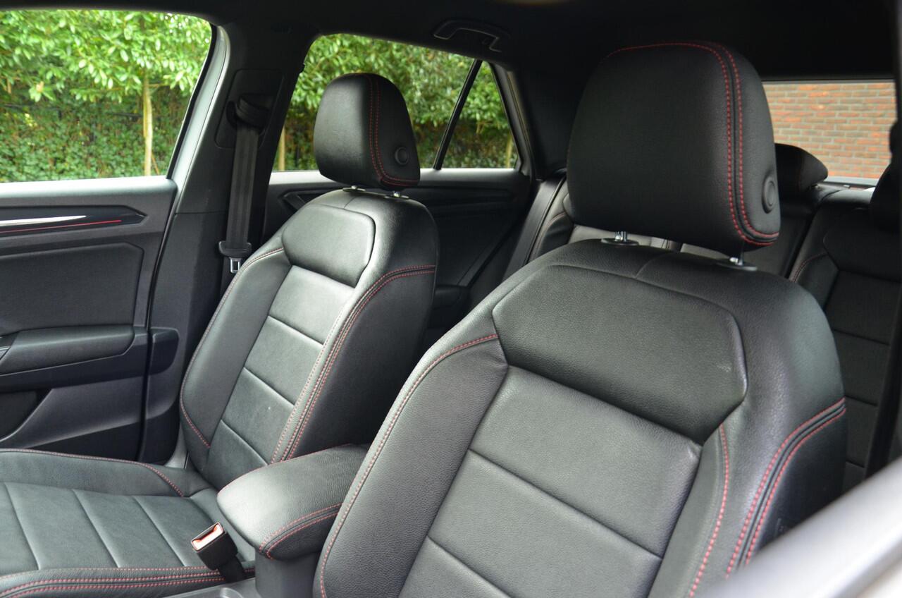 Volkswagen T-Roc 1.5 TSI Sport Business R Line Automaat/Navi/Ecc/Pdc/Virtueel-Dashboard/Privacy-Glass/18-Inch Lmv/Achteruitrijcamera/Cr-Controle/Stoelverwarming/Leer/Afnb-Trekhaak